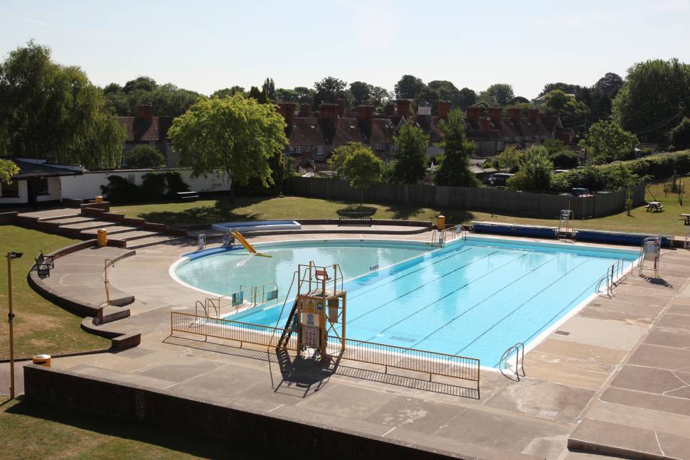 Become a lifeguard and work at Greenbank Pool full time for the summer season 2022